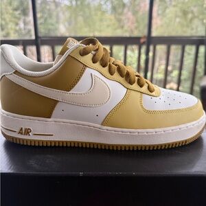 Men’s Nike Air Force 1 Low Bronzine
